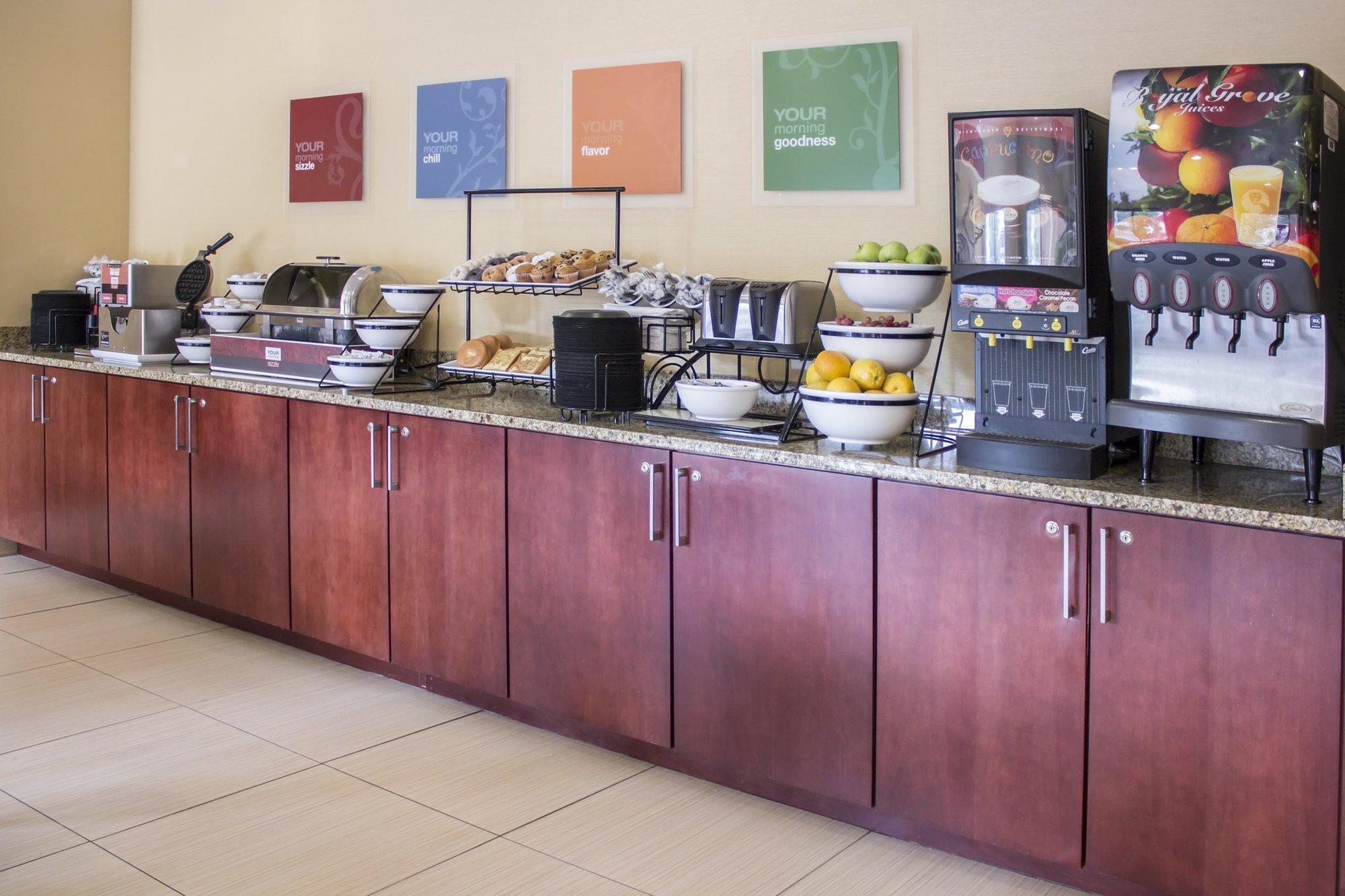 Comfort Inn & Suites Trussville I-59 Exit 141 Esterno foto